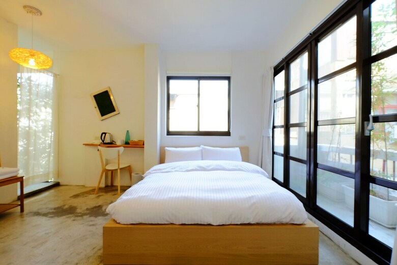Bed & Breakfast Two Meters Lane Two Hall