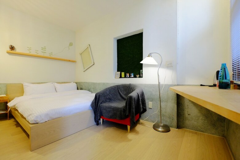Bed & Breakfast Two Meters Lane Two Hall