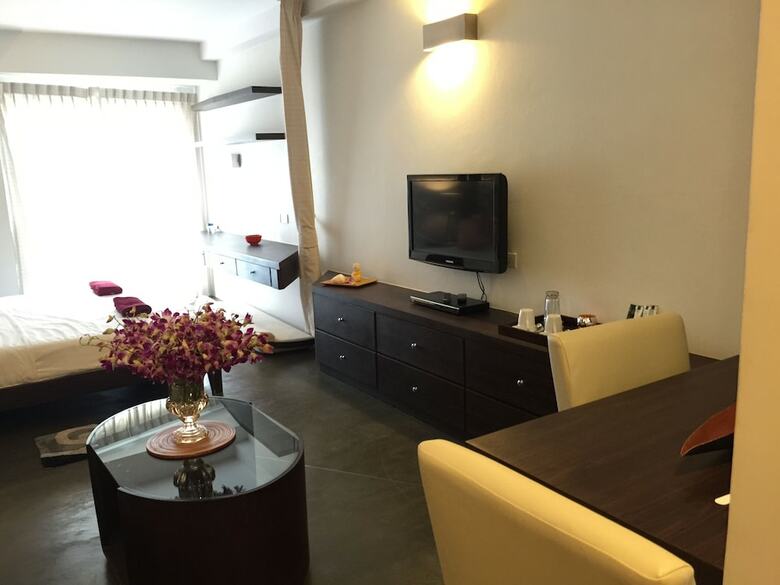 Samui Pool View Apartment
