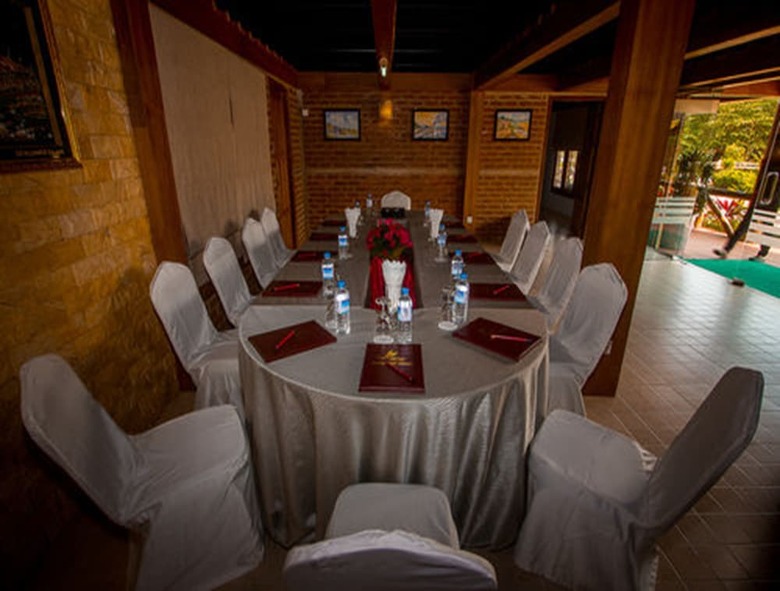 Hotel Royal Nadi Resort