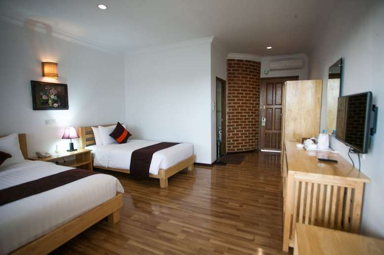 Hotel Royal Nadi Resort