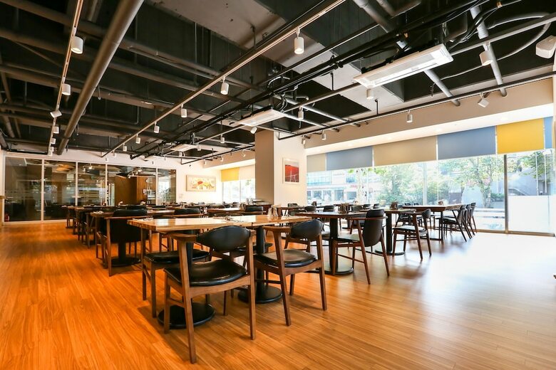 Gangnam Family Hotel