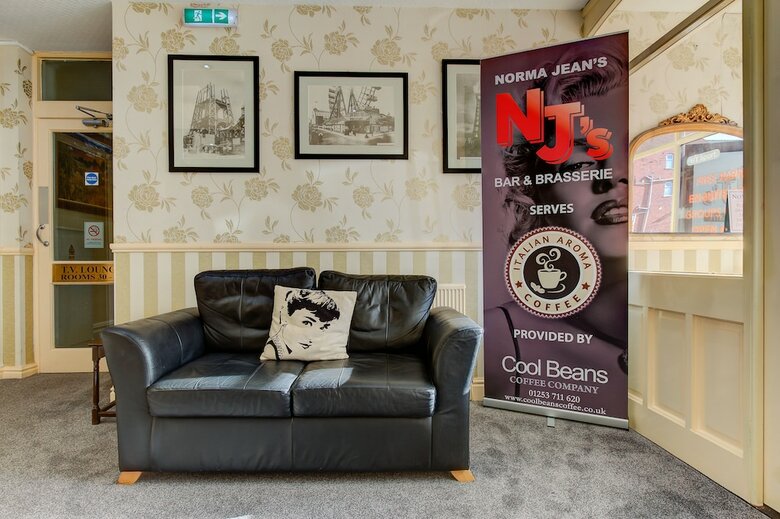 The New Sandringham Court Hotel