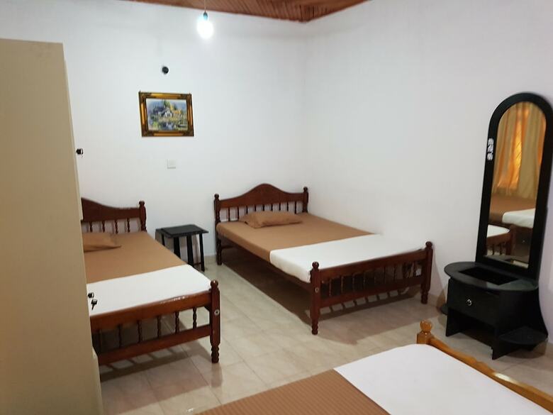 Hotel Hostel 107