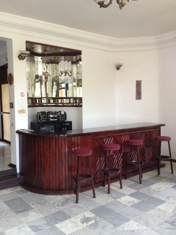 Hotel Roc Heights Lodge