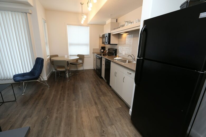 Hotel Ramada By Wyndham Fort Mcmurray