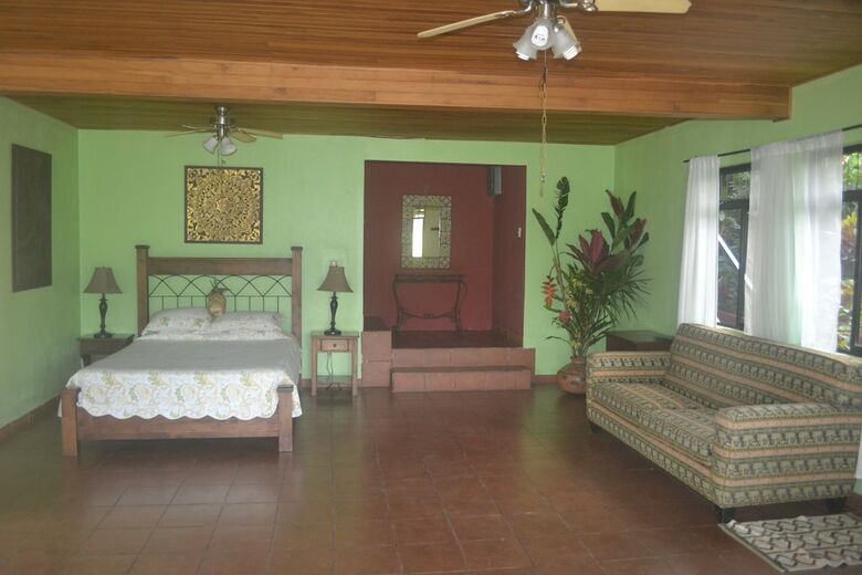 Bed & Breakfast Eden Atenas