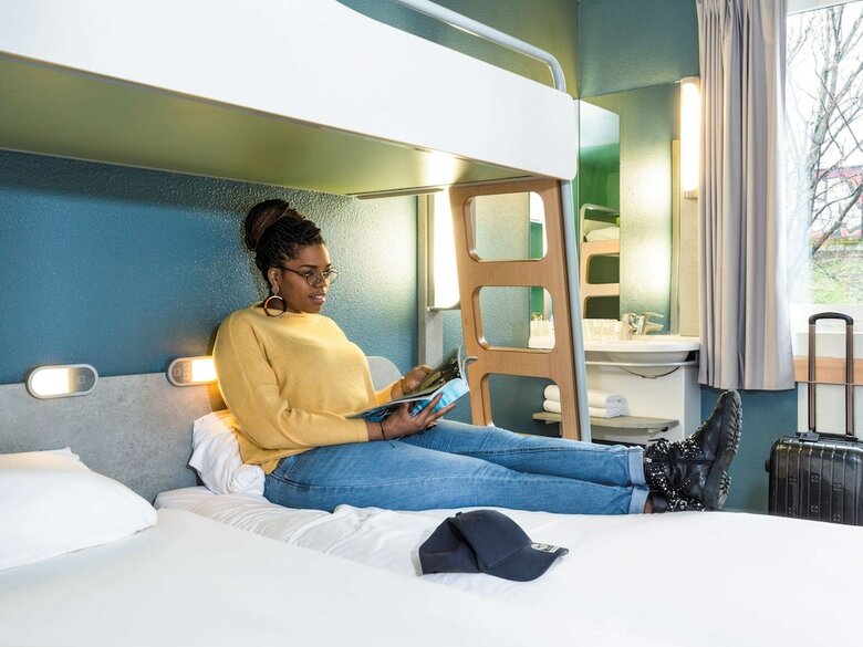 Hotel Ibis Budget Paris Porte De Montmartre
