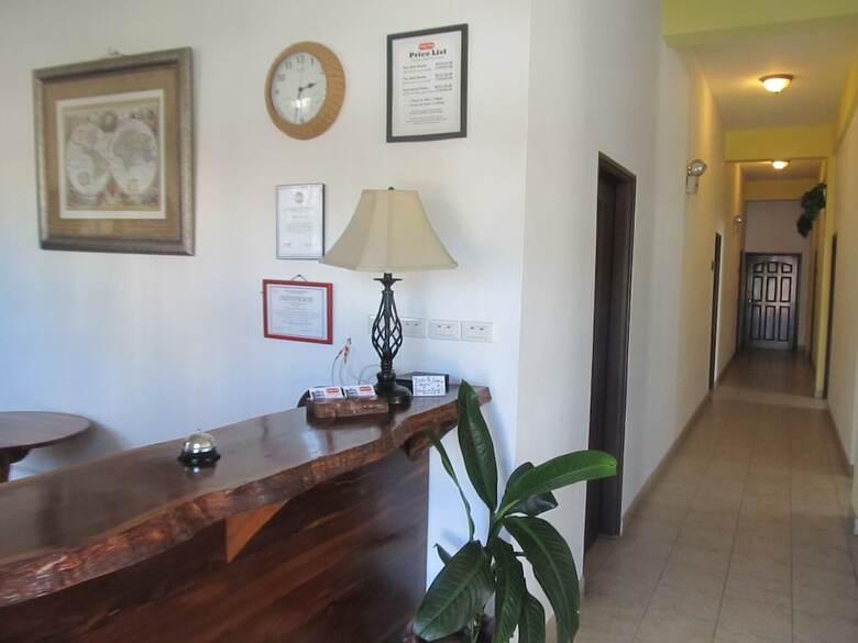 Hotel Easy Inn
