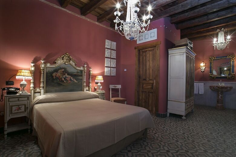 Hotel Boutique Hoces Del Durat�n