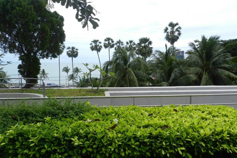 Alex Group Jomtien Plaza Condotel