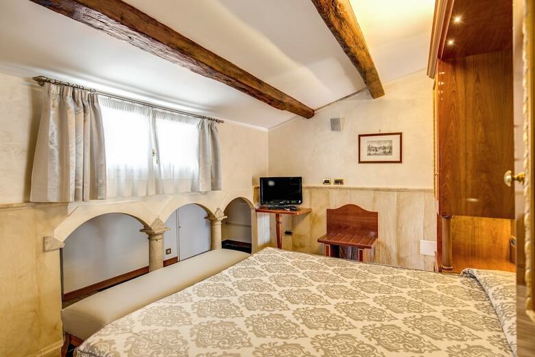 Pantheon Rooms
