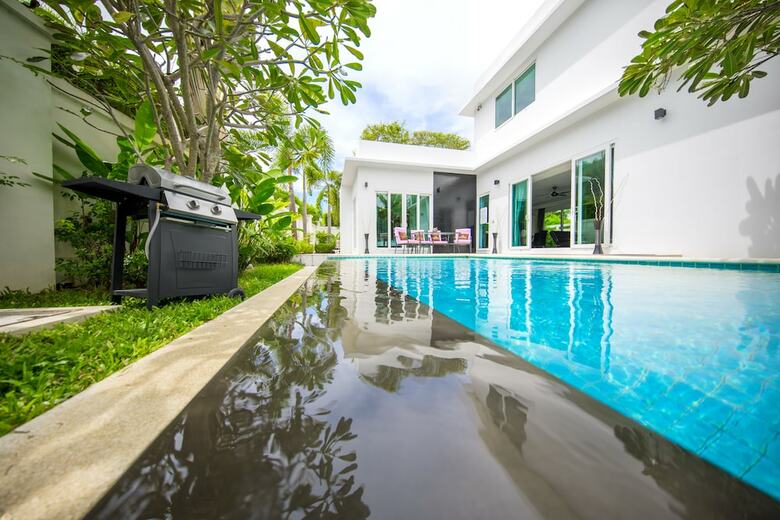 Hollywood Pool Villa Jomtien Pattaya
