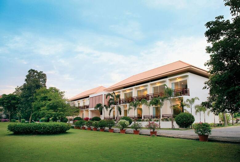 Hotel Fuengfah Riverside Garden Resort