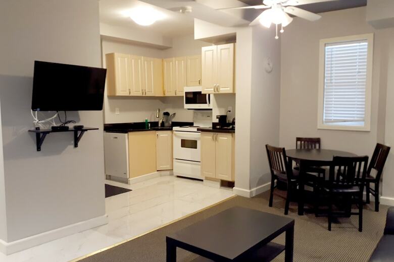 Apartamentos Hotel Oshawa Downtown