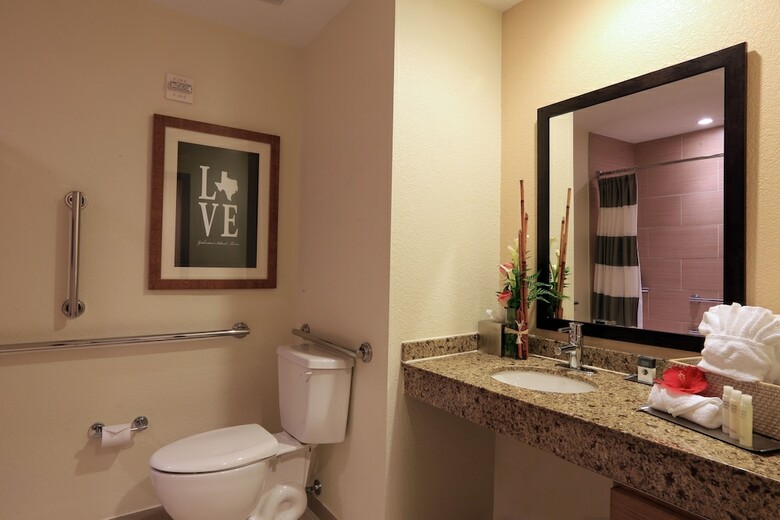 Doubletree By Hilton Hotel Galveston Beach