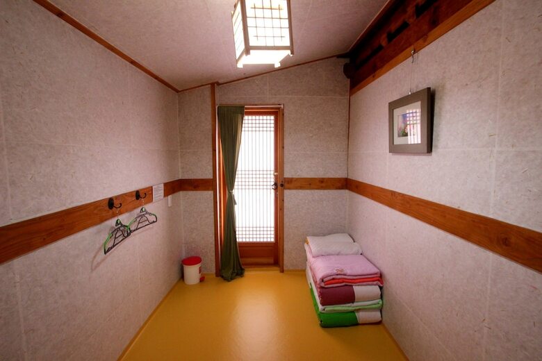 Hotel Happiness Full Guesthouse