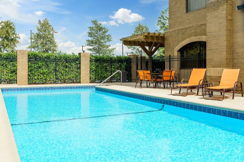 Hotel Holiday Inn Charlotte University Executive Park