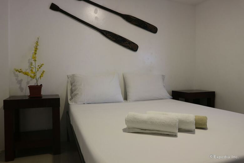 Hotel Runway Suites