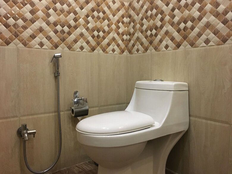 Hotel Genx Plaza Mughalsarai