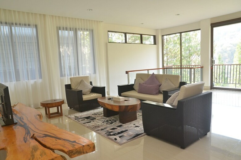 Cempaka Villa Dago Private Pool