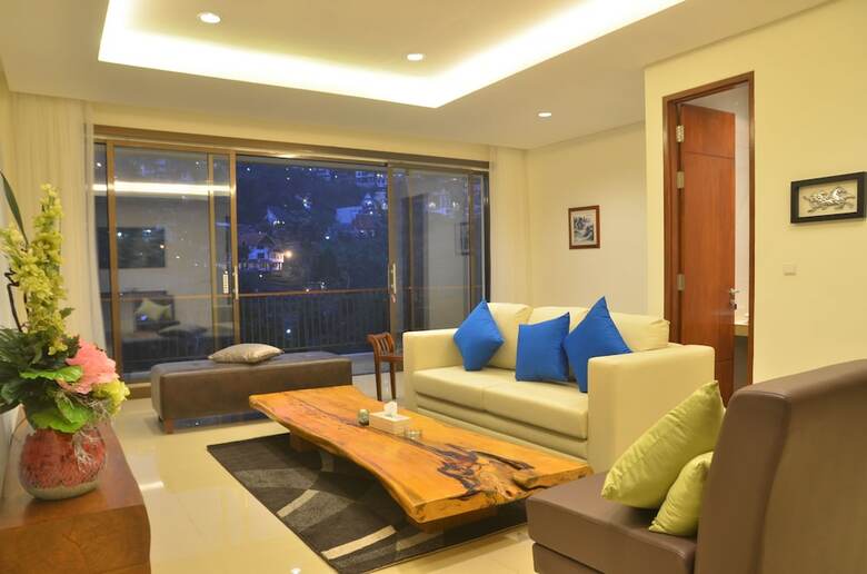 Cempaka Villa Dago Private Pool