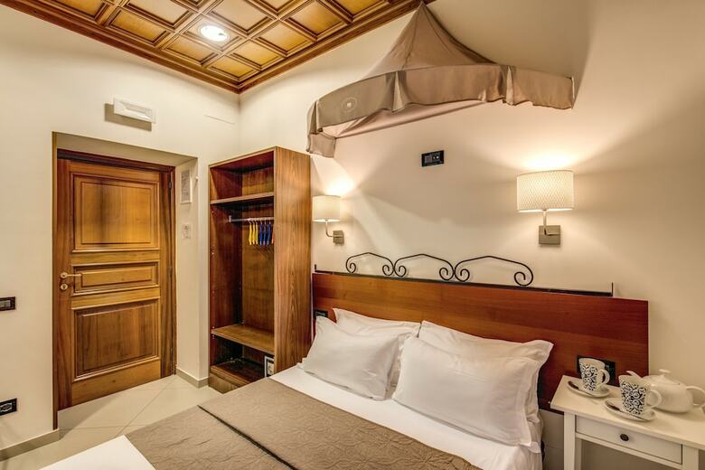Hotel Artemis Guest House
