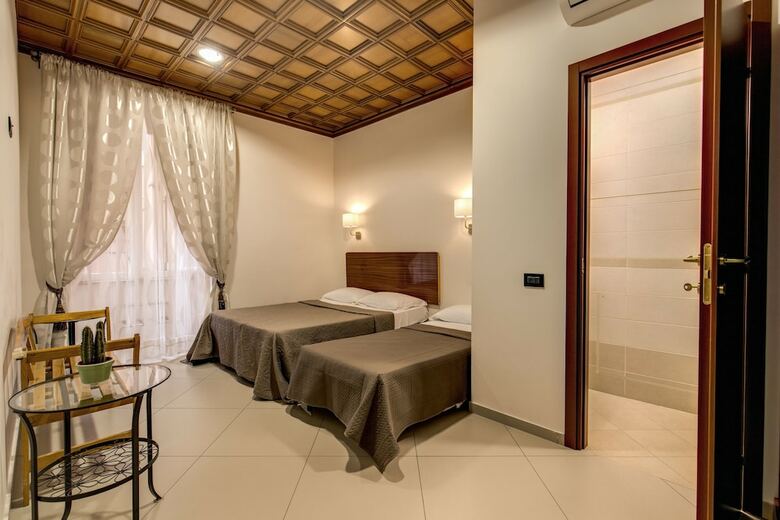 Hotel Artemis Guest House