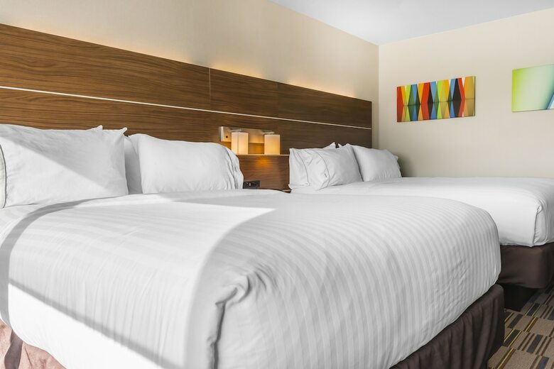 Hotel Holiday Inn Express & Suites Clarion