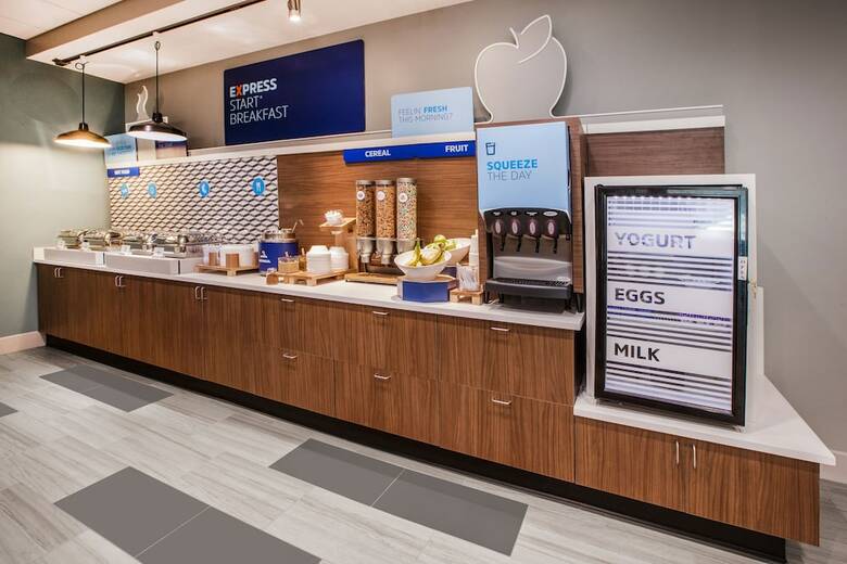 Hotel Holiday Inn Express & Suites Des Moines Downtown