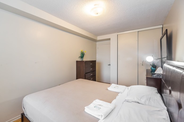 Apartamentos Toronto Furnished Living - Gerard St. E