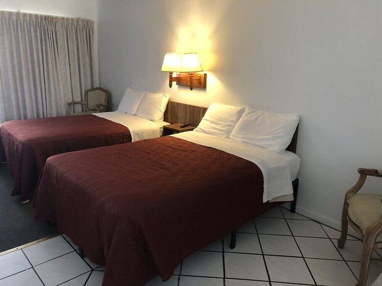 Rose Motel