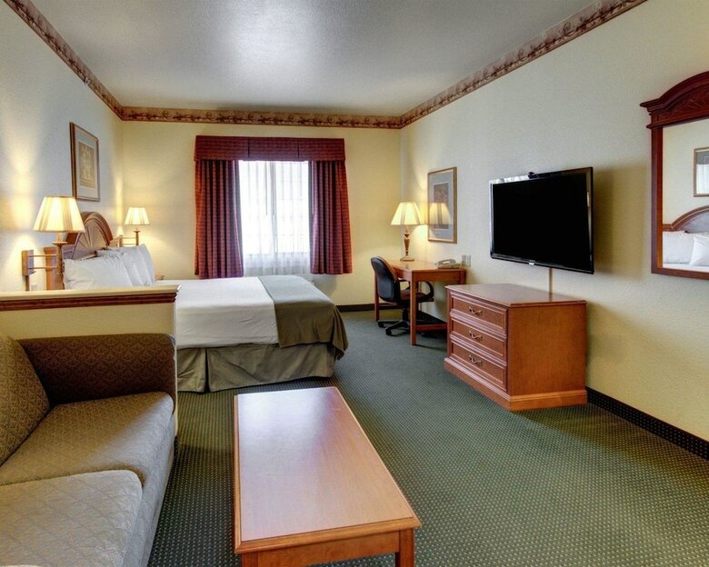 Hotel Quality Inn & Suites
