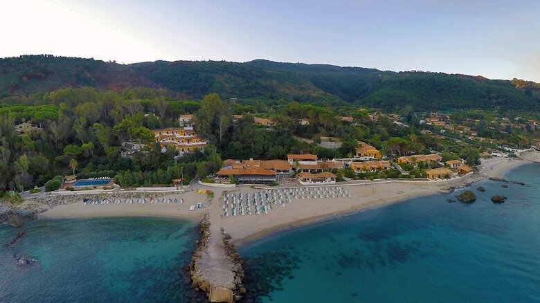 Hotel Baia Paraelios Resort