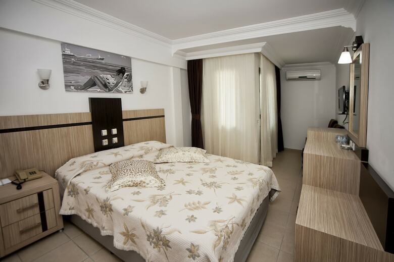 Monte Carlo Hotel - All Inclusive