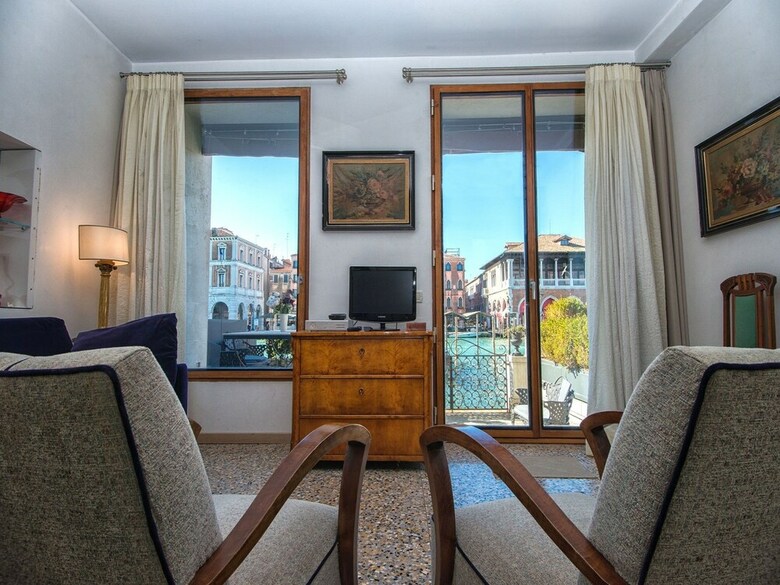 Grimaldi Apartments - Hermitage