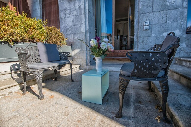 Grimaldi Apartments - Hermitage