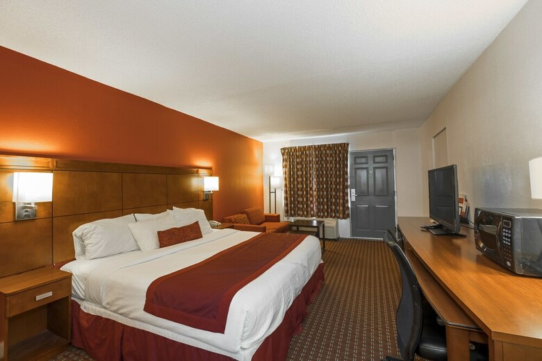 Hotel Ramada By Wyndham Walterboro