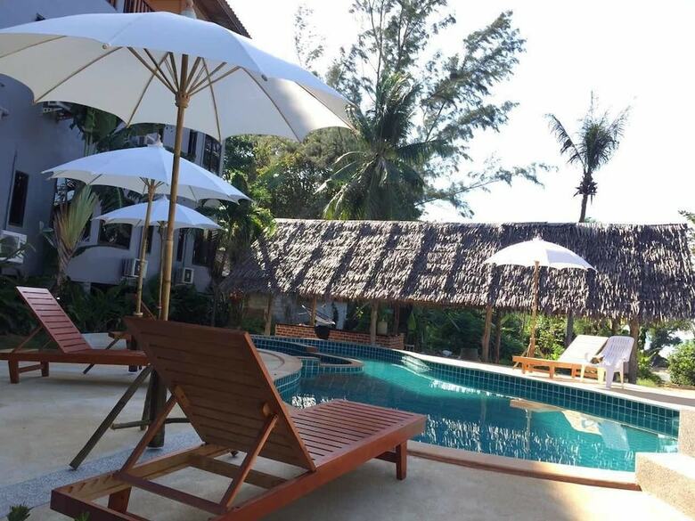 Hostal Lanta Sabai Hotel & Bungalows