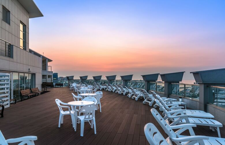 Aimi Jeju Beach Hotel