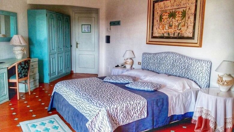 Hotel Stefania Boutique Hotel By The Beach
