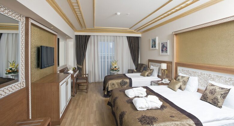 Hotel Crystal Palace Luxury Resort & Spa - All Inclusive
