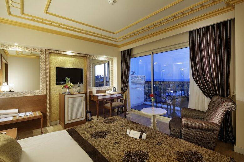 Hotel Crystal Palace Luxury Resort & Spa - All Inclusive
