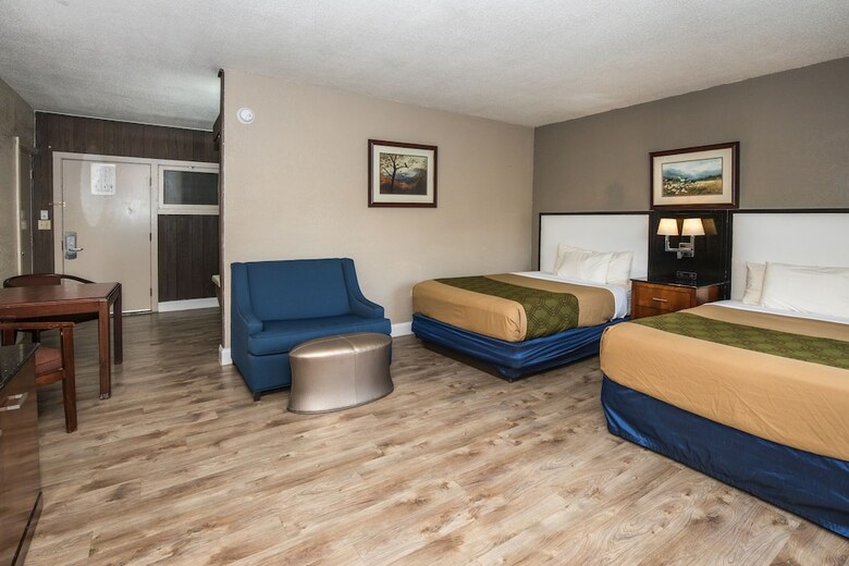 Hotel Chalet Inn