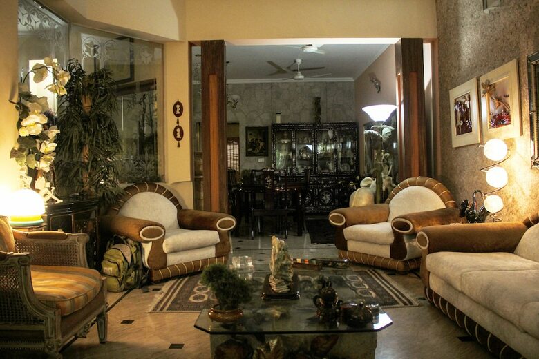 Bed & Breakfast Lahore Guest House