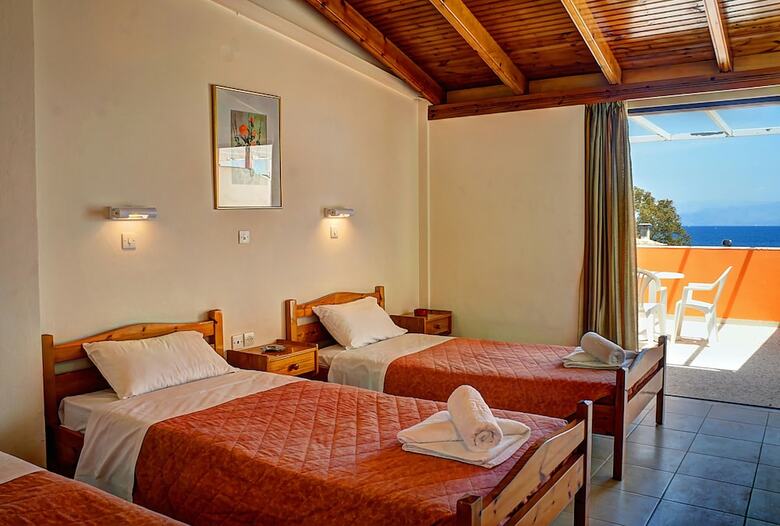 Hotel Benitses Arches
