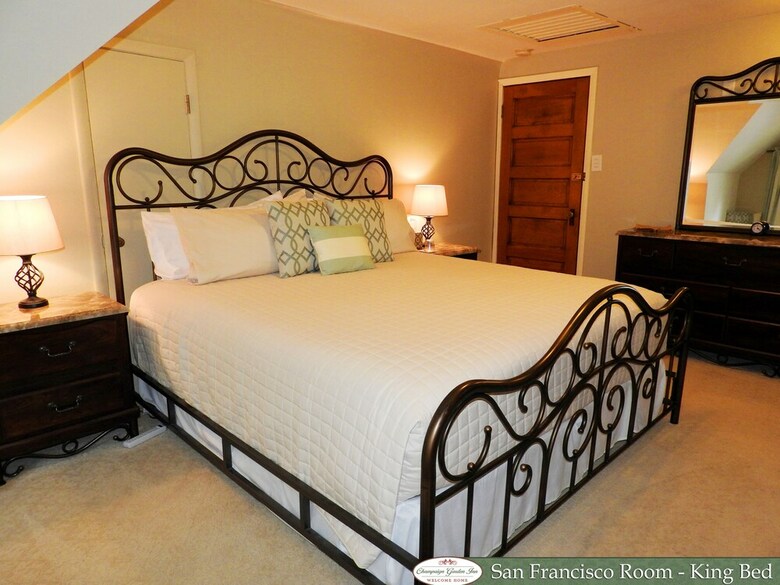 Bed & Breakfast Champaign Garden Inn