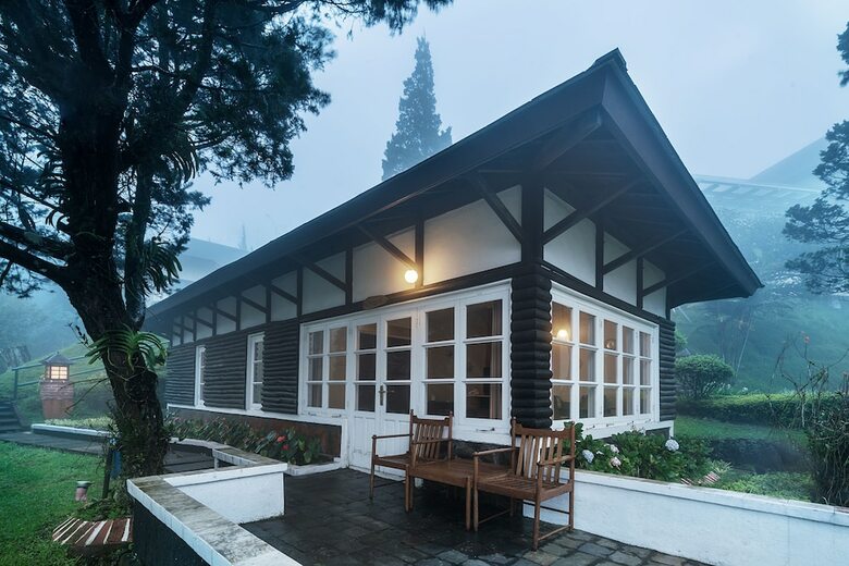 Hotel Puncak Pass Resort
