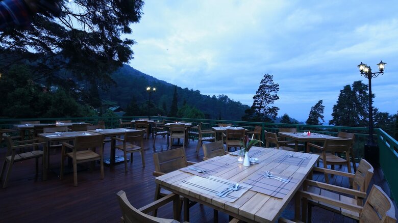 Hotel Puncak Pass Resort