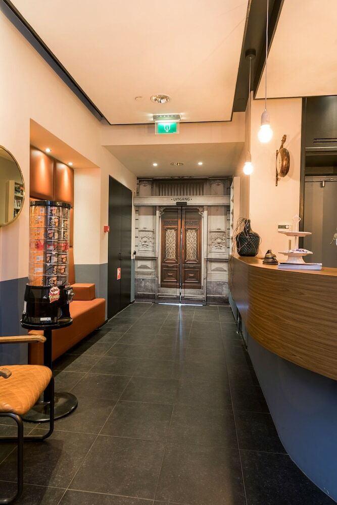 Hotel De Valk